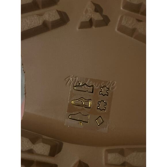 Madewell The Henry Suede Pull On Lugsole Ankle Boot Distant Sand Women's Size 6 - Picture 9 of 10